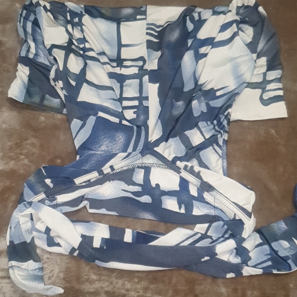 Top - Picture 3 of 3